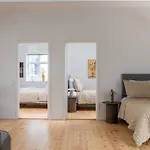 Spacious Norrebro For Groups & Families شقة